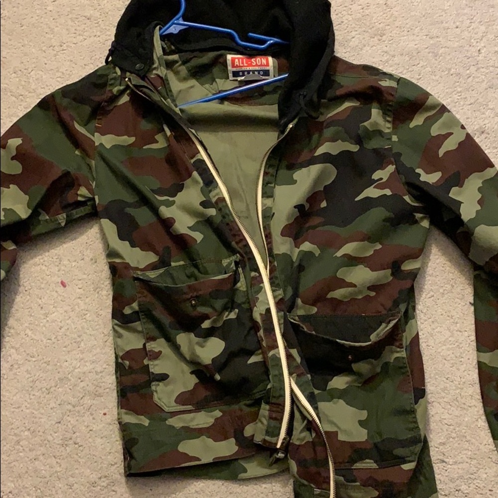 Camo jacket with hoodie